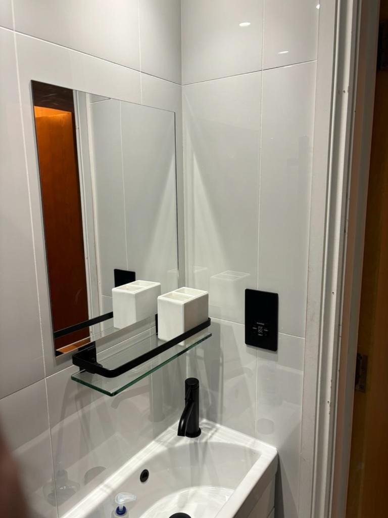 Studio Flat In The Heart Of St. Johns Wood London Exterior foto